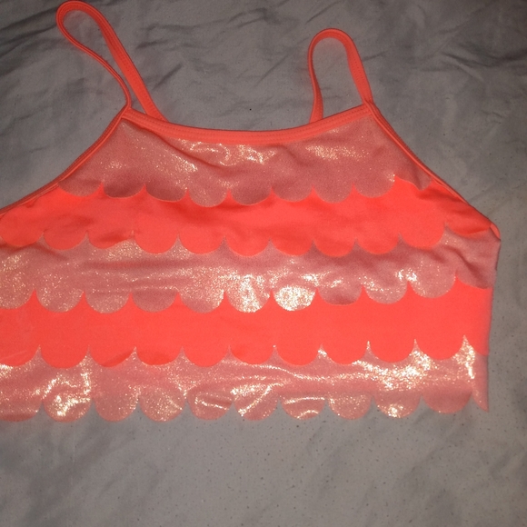 swimsuit top - Picture 1 of 2